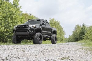 Toyota Tacoma Suspension Lift Kit - Rough Country - Vertex - '05-'15